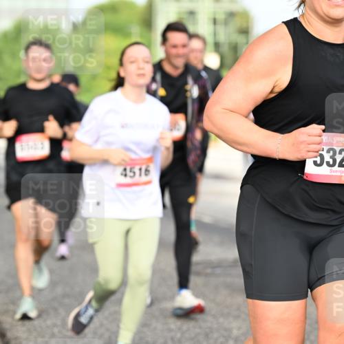 06.09.2026 - CURREX Alsterlauf Dr. Thomas Lammeyer http://msf.ph/oto/10136229 06.09.2026 10:01:12 Laufen 4516, 5329 meine-sportfotos.de