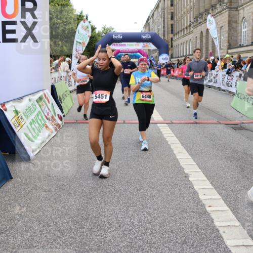 06.09.2026 - CURREX Alsterlauf Strokosch-Dieckow http://msf.ph/oto/10136233 06.09.2026 10:11:43 Ziel 2125, 2356, 2701, 3060, 3284, 3285, 3373, 3704, 3922, 4188, 4189, 4611, 5451, 5458, 6019, 6166, 6362, 6446 meine-sportfotos.de