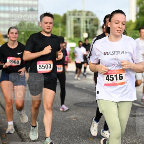 06.09.2026 - CURREX Alsterlauf Dr. Thomas Lammeyer http://msf.ph/oto/10136239 06.09.2026 10:01:13 Laufen 3968, 5503, 4516, 4565 meine-sportfotos.de
