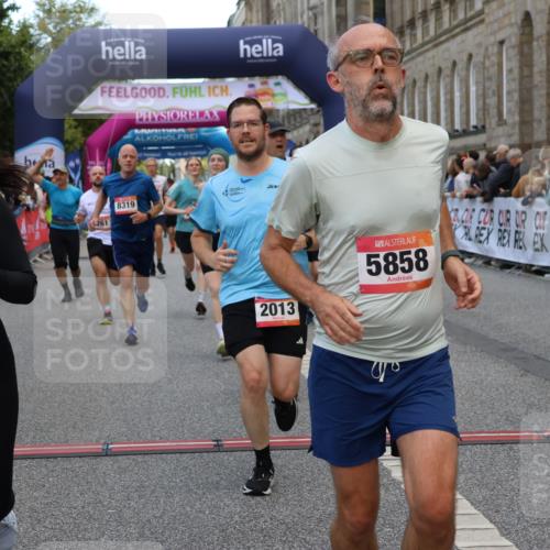 06.09.2026 - CURREX Alsterlauf Strokosch-Dieckow http://msf.ph/oto/10136275 06.09.2026 09:58:29 Ziel 2013, 2173, 3031, 3055, 3261, 3560, 3679, 3693, 4050, 4106, 4352, 4501, 4525, 4806, 5018, 5257, 5640, 5840, 5858, 6099, 6118, 6470, 8077, 8296, 8319 meine-sportfotos.de