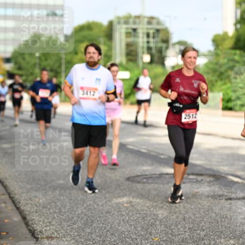 06.09.2026 - CURREX Alsterlauf Dr. Thomas Lammeyer http://msf.ph/oto/10136281 06.09.2026 10:01:17 Laufen 3412, 2512, 301 meine-sportfotos.de