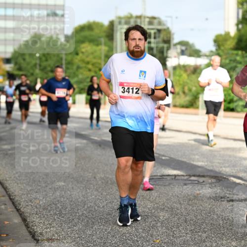 06.09.2026 - CURREX Alsterlauf Dr. Thomas Lammeyer http://msf.ph/oto/10136287 06.09.2026 10:01:17 Laufen 3412, 30, 2512 meine-sportfotos.de
