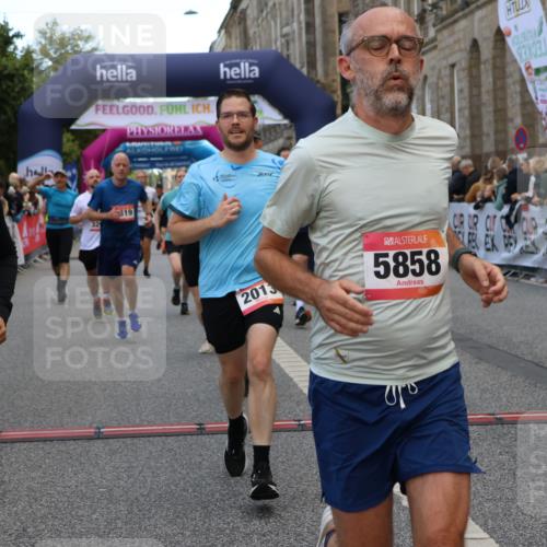 06.09.2026 - CURREX Alsterlauf Strokosch-Dieckow http://msf.ph/oto/10136294 06.09.2026 09:58:29 Ziel 2013, 2173, 3031, 3055, 3261, 3560, 3679, 3693, 4050, 4106, 4352, 4501, 4525, 4806, 5018, 5257, 5640, 5840, 5858, 6099, 6118, 6470, 8077, 8296, 8319 meine-sportfotos.de
