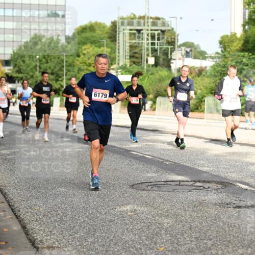 06.09.2026 - CURREX Alsterlauf Dr. Thomas Lammeyer http://msf.ph/oto/10136311 06.09.2026 10:01:19 Laufen 6179, 3853, 3854, 1239, 336, 4408, 6342 meine-sportfotos.de
