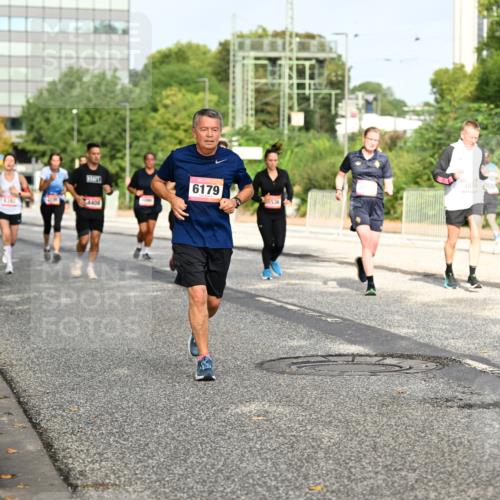 06.09.2026 - CURREX Alsterlauf Dr. Thomas Lammeyer http://msf.ph/oto/10136312 06.09.2026 10:01:19 Laufen 4408, 6179, 3854, 5536, 1239 meine-sportfotos.de