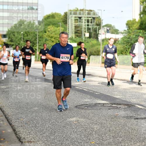 06.09.2026 - CURREX Alsterlauf Dr. Thomas Lammeyer http://msf.ph/oto/10136314 06.09.2026 10:01:20 Laufen 4408, 6179, 12 meine-sportfotos.de