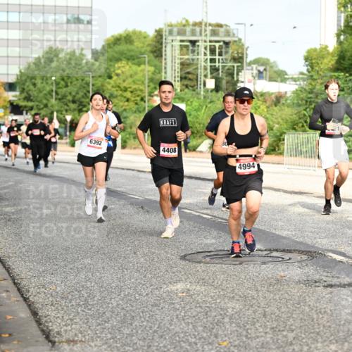 06.09.2026 - CURREX Alsterlauf Dr. Thomas Lammeyer http://msf.ph/oto/10136344 06.09.2026 10:01:23 Laufen 6392, 4408, 3336, 4994 meine-sportfotos.de