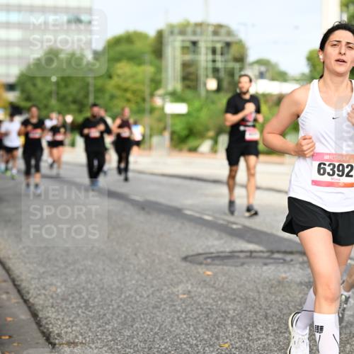 06.09.2026 - CURREX Alsterlauf Dr. Thomas Lammeyer http://msf.ph/oto/10136393 06.09.2026 10:01:27 Laufen 6392, 2195 meine-sportfotos.de