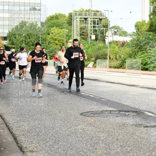 06.09.2026 - CURREX Alsterlauf Dr. Thomas Lammeyer http://msf.ph/oto/10136415 06.09.2026 10:01:29 Laufen 6209, 4549, 2658, 5044, 064 meine-sportfotos.de