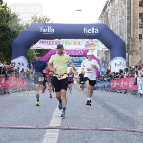 06.09.2026 - CURREX Alsterlauf Yannick Fuchs http://msf.ph/oto/10136420 06.09.2026 09:44:42 Ziel 2442, 3226, 3445, 3503, 3671, 4133, 4597, 5453, 5529, 6201, 8216, 8224, 8264 meine-sportfotos.de