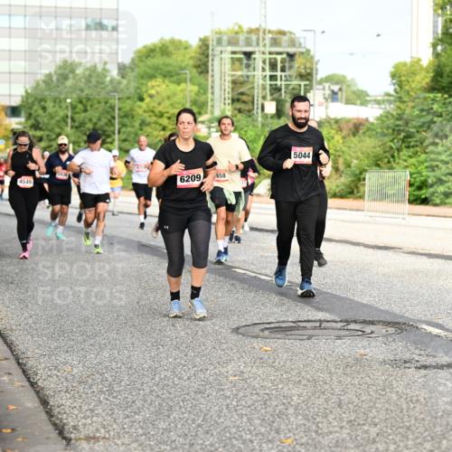 06.09.2026 - CURREX Alsterlauf Dr. Thomas Lammeyer http://msf.ph/oto/10136430 06.09.2026 10:01:31 Laufen 4549, 6209, 658, 5044 meine-sportfotos.de
