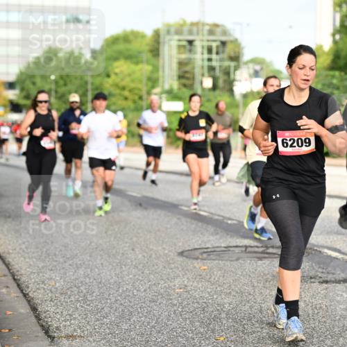 06.09.2026 - CURREX Alsterlauf Dr. Thomas Lammeyer http://msf.ph/oto/10136451 06.09.2026 10:01:32 Laufen 8745, 6209, 5044 meine-sportfotos.de