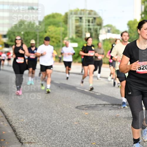 06.09.2026 - CURREX Alsterlauf Dr. Thomas Lammeyer http://msf.ph/oto/10136455 06.09.2026 10:01:33 Laufen 6209, 50 meine-sportfotos.de
