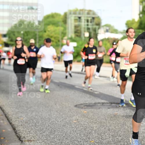 06.09.2026 - CURREX Alsterlauf Dr. Thomas Lammeyer http://msf.ph/oto/10136457 06.09.2026 10:01:33 Laufen 6209 meine-sportfotos.de