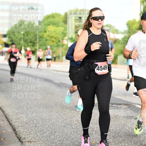 06.09.2026 - CURREX Alsterlauf Dr. Thomas Lammeyer http://msf.ph/oto/10136493 06.09.2026 10:01:36 Laufen 4549 meine-sportfotos.de