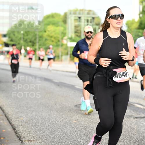 06.09.2026 - CURREX Alsterlauf Dr. Thomas Lammeyer http://msf.ph/oto/10136495 06.09.2026 10:01:36 Laufen 4549 meine-sportfotos.de
