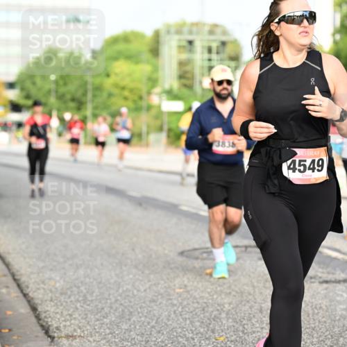 06.09.2026 - CURREX Alsterlauf Dr. Thomas Lammeyer http://msf.ph/oto/10136497 06.09.2026 10:01:36 Laufen 50, 3838, 4549 meine-sportfotos.de