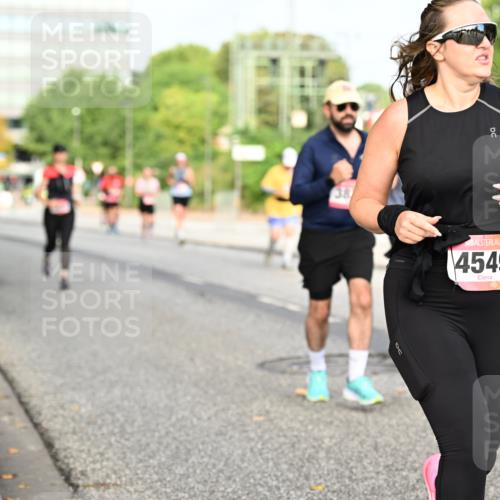 06.09.2026 - CURREX Alsterlauf Dr. Thomas Lammeyer http://msf.ph/oto/10136499 06.09.2026 10:01:37 Laufen 38, 4549 meine-sportfotos.de