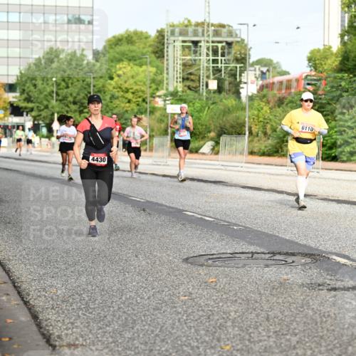 06.09.2026 - CURREX Alsterlauf Dr. Thomas Lammeyer http://msf.ph/oto/10136518 06.09.2026 10:01:39 Laufen 4430, 6110 meine-sportfotos.de