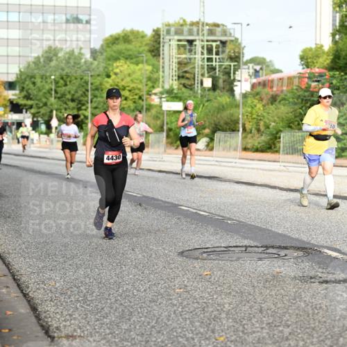 06.09.2026 - CURREX Alsterlauf Dr. Thomas Lammeyer http://msf.ph/oto/10136523 06.09.2026 10:01:39 Laufen 4430, 10 meine-sportfotos.de
