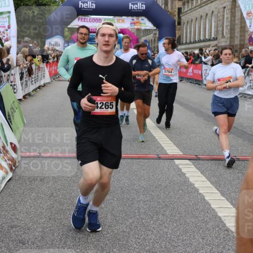 06.09.2026 - CURREX Alsterlauf Strokosch-Dieckow http://msf.ph/oto/10136540 06.09.2026 09:58:45 Ziel 2017, 2034, 2120, 2244, 2717, 3078, 3691, 4147, 4227, 4256, 4265, 4304, 4356, 4695, 4747, 5205, 5207, 5557, 5706, 5764, 5810, 5964, 6073, 6111 meine-sportfotos.de