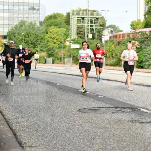 06.09.2026 - CURREX Alsterlauf Dr. Thomas Lammeyer http://msf.ph/oto/10136578 06.09.2026 10:01:44 Laufen 4151, 5135, 2625, 3737, 577, 2476 meine-sportfotos.de