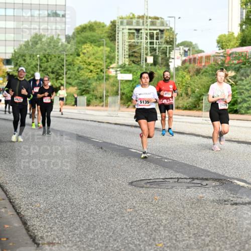 06.09.2026 - CURREX Alsterlauf Dr. Thomas Lammeyer http://msf.ph/oto/10136580 06.09.2026 10:01:44 Laufen 2625, 3737, 5135, 4151, 2476 meine-sportfotos.de