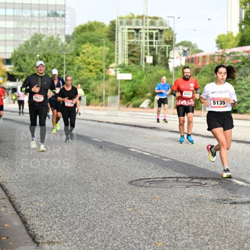 06.09.2026 - CURREX Alsterlauf Dr. Thomas Lammeyer http://msf.ph/oto/10136595 06.09.2026 10:01:45 Laufen 3457, 2625, 3731, 4151, 5135, 2476 meine-sportfotos.de