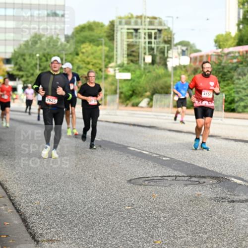 06.09.2026 - CURREX Alsterlauf Dr. Thomas Lammeyer http://msf.ph/oto/10136606 06.09.2026 10:01:46 Laufen 2625, 4151, 5135 meine-sportfotos.de