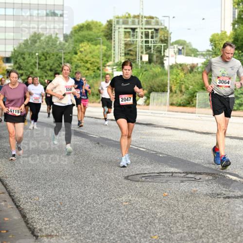 06.09.2026 - CURREX Alsterlauf Dr. Thomas Lammeyer http://msf.ph/oto/10136754 06.09.2026 10:01:59 Laufen 4481, 5115, 3551, 5349, 2047, 3064, 137 meine-sportfotos.de