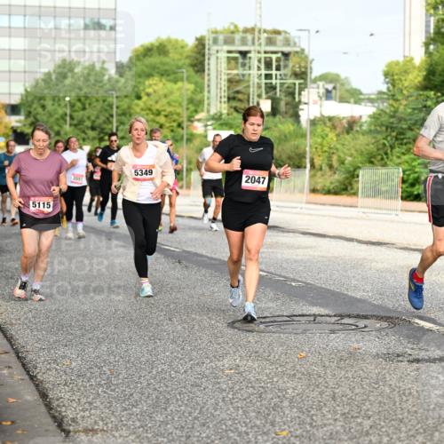 06.09.2026 - CURREX Alsterlauf Dr. Thomas Lammeyer http://msf.ph/oto/10136758 06.09.2026 10:02:00 Laufen 4481, 5115, 3551, 5349, 2047, 064 meine-sportfotos.de