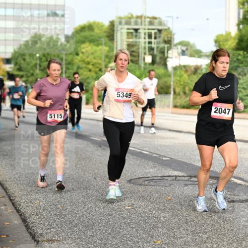06.09.2026 - CURREX Alsterlauf Dr. Thomas Lammeyer http://msf.ph/oto/10136774 06.09.2026 10:02:01 Laufen 5115, 5349, 2047 meine-sportfotos.de