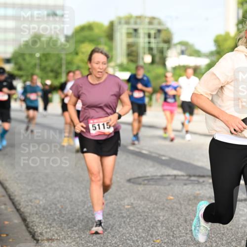 06.09.2026 - CURREX Alsterlauf Dr. Thomas Lammeyer http://msf.ph/oto/10136789 06.09.2026 10:02:02 Laufen 5115, 5349 meine-sportfotos.de