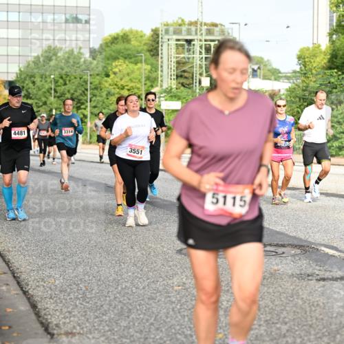 06.09.2026 - CURREX Alsterlauf Dr. Thomas Lammeyer http://msf.ph/oto/10136799 06.09.2026 10:02:03 Laufen 4481, 3314, 3551, 5115 meine-sportfotos.de