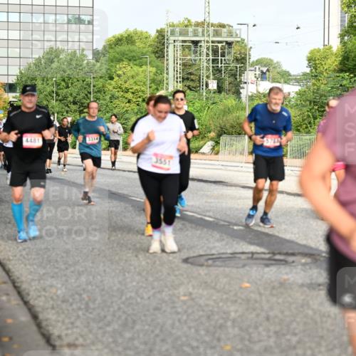 06.09.2026 - CURREX Alsterlauf Dr. Thomas Lammeyer http://msf.ph/oto/10136805 06.09.2026 10:02:03 Laufen 5726, 4481, 3314, 1551, 5115 meine-sportfotos.de