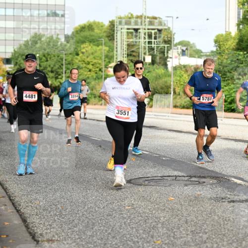 06.09.2026 - CURREX Alsterlauf Dr. Thomas Lammeyer http://msf.ph/oto/10136809 06.09.2026 10:02:04 Laufen 4481, 3314, 5781, 3551 meine-sportfotos.de