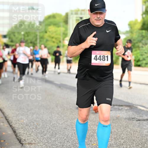 06.09.2026 - CURREX Alsterlauf Dr. Thomas Lammeyer http://msf.ph/oto/10136837 06.09.2026 10:02:07 Laufen 4481, 30 meine-sportfotos.de