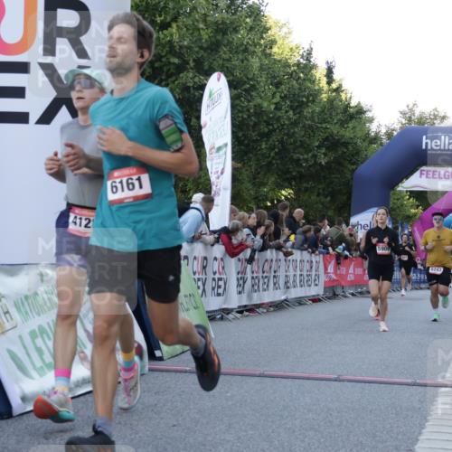 06.09.2026 - CURREX Alsterlauf Yannick Fuchs http://msf.ph/oto/10136874 06.09.2026 09:44:55 Ziel 2452, 2610, 3802, 3803, 4011, 4039, 4128, 5286, 5837, 6243 meine-sportfotos.de