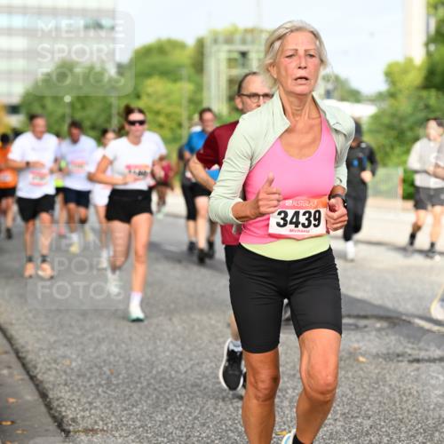 06.09.2026 - CURREX Alsterlauf Dr. Thomas Lammeyer http://msf.ph/oto/10136900 06.09.2026 10:02:12 Laufen 3439 meine-sportfotos.de
