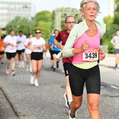 06.09.2026 - CURREX Alsterlauf Dr. Thomas Lammeyer http://msf.ph/oto/10136901 06.09.2026 10:02:12 Laufen 3439, 6121 meine-sportfotos.de