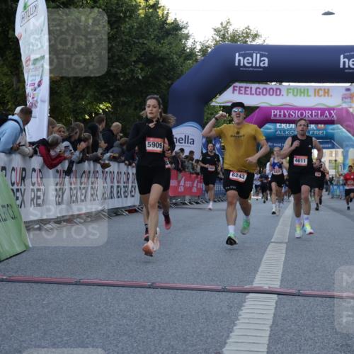 06.09.2026 - CURREX Alsterlauf Yannick Fuchs http://msf.ph/oto/10136903 06.09.2026 09:44:56 Ziel 2452, 2610, 3802, 3803, 4011, 4128, 5286, 5837, 6243 meine-sportfotos.de