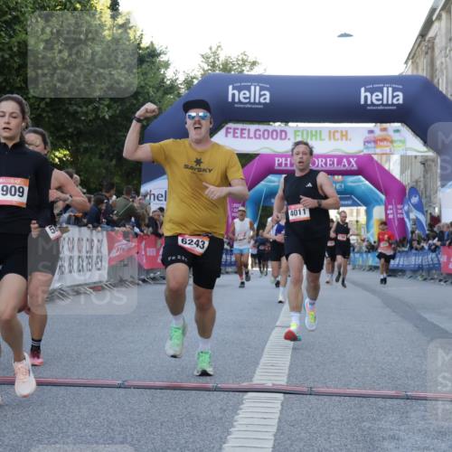 06.09.2026 - CURREX Alsterlauf Yannick Fuchs http://msf.ph/oto/10136928 06.09.2026 09:44:57 Ziel 2452, 2610, 3803, 4011, 4128, 5286, 5837, 6243, 6420 meine-sportfotos.de