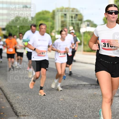 06.09.2026 - CURREX Alsterlauf Dr. Thomas Lammeyer http://msf.ph/oto/10136929 06.09.2026 10:02:14 Laufen 316 meine-sportfotos.de
