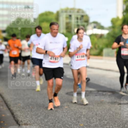 06.09.2026 - CURREX Alsterlauf Dr. Thomas Lammeyer http://msf.ph/oto/10136933 06.09.2026 10:02:15 Laufen 4150 meine-sportfotos.de