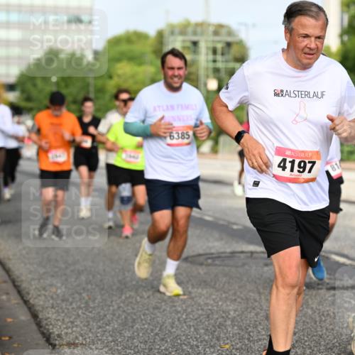 06.09.2026 - CURREX Alsterlauf Dr. Thomas Lammeyer http://msf.ph/oto/10136948 06.09.2026 10:02:16 Laufen 6385, 4197, 4198 meine-sportfotos.de