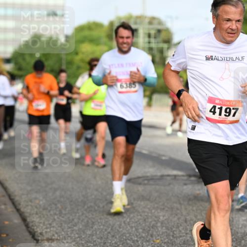 06.09.2026 - CURREX Alsterlauf Dr. Thomas Lammeyer http://msf.ph/oto/10136950 06.09.2026 10:02:16 Laufen 6385, 4197, 4198 meine-sportfotos.de