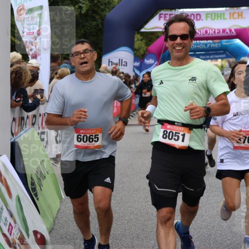 06.09.2026 - CURREX Alsterlauf Strokosch-Dieckow http://msf.ph/oto/10136958 06.09.2026 09:59:02 Ziel 2060, 2065, 2618, 2649, 2981, 3049, 3203, 3323, 3499, 3517, 3546, 3552, 3765, 3871, 4048, 4080, 4081, 4293, 4299, 4605, 4779, 4814, 4953, 5099, 5100, 5801, 6064, 6065, 6082, 6083, 6311, 8051, 8206, 8265, 8320 meine-sportfotos.de