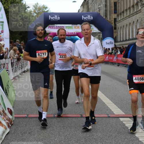 06.09.2026 - CURREX Alsterlauf Strokosch-Dieckow http://msf.ph/oto/10137013 06.09.2026 09:59:12 Ziel 2068, 2220, 2618, 2627, 2913, 3375, 3425, 3499, 3825, 3871, 3892, 4293, 4531, 4814, 4856, 4953, 4990, 5249, 5283, 5459, 5599, 5801, 5891, 6082, 6083, 6144, 6337 meine-sportfotos.de