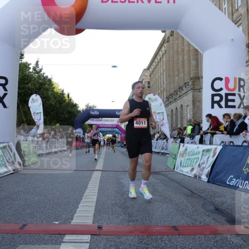 06.09.2026 - CURREX Alsterlauf Yannick Fuchs http://msf.ph/oto/10137018 06.09.2026 09:45:00 Ziel 2289, 2452, 3641, 3974, 4011, 4128, 5837, 6243, 6420 meine-sportfotos.de