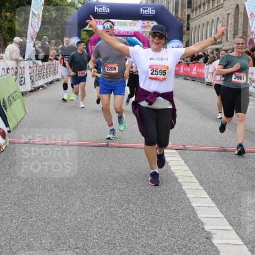 06.09.2026 - CURREX Alsterlauf Strokosch-Dieckow http://msf.ph/oto/10137063 06.09.2026 10:13:05 Ziel 2073, 2285, 2493, 2588, 2595, 2725, 2824, 3891, 3901, 4035, 4103, 5162, 5601, 5943, 8186 meine-sportfotos.de